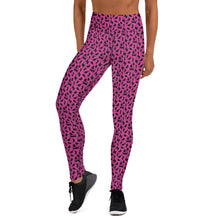 Load image into Gallery viewer, Playful Black Cats Leggings Pink