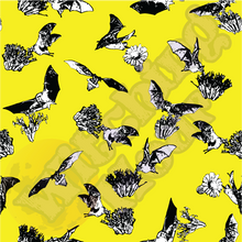 Load image into Gallery viewer, Plus Size Bats &amp; Flowers Leggings Yellow
